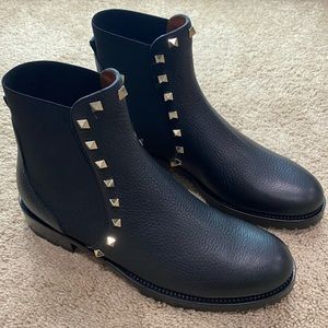 Brand New Valentino Rockstud Beatle Boot